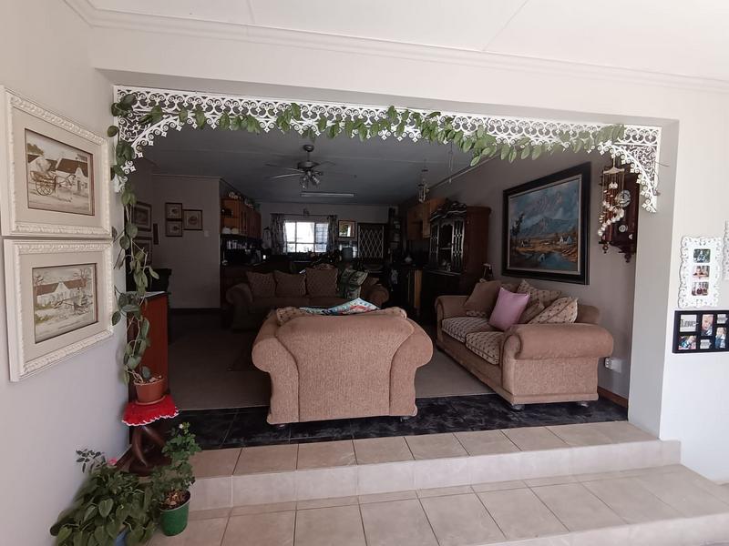 3 Bedroom Property for Sale in Albertinia Western Cape